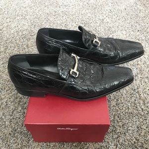 Salvatore Ferragamo Mens Crocodile Shoes. Size 9.5